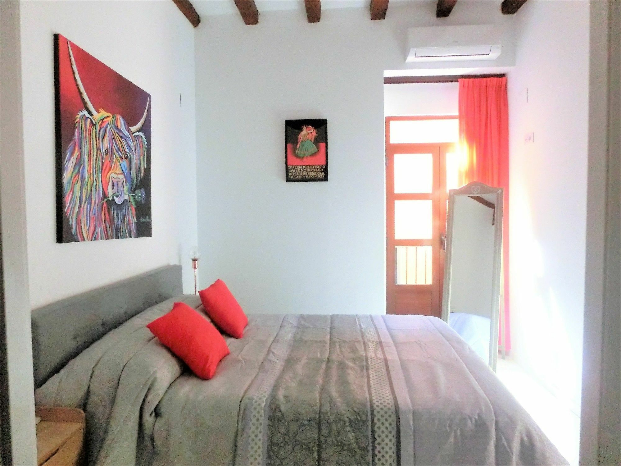 Total Valencia Lonja Apartment Luaran gambar